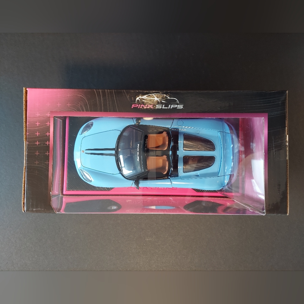 PORSCHE CARRERA GT - Picture 4 of 8